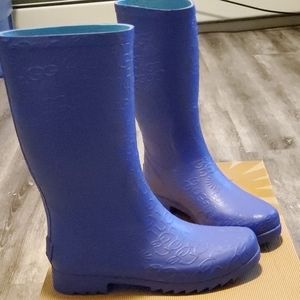 UGG rainboots
